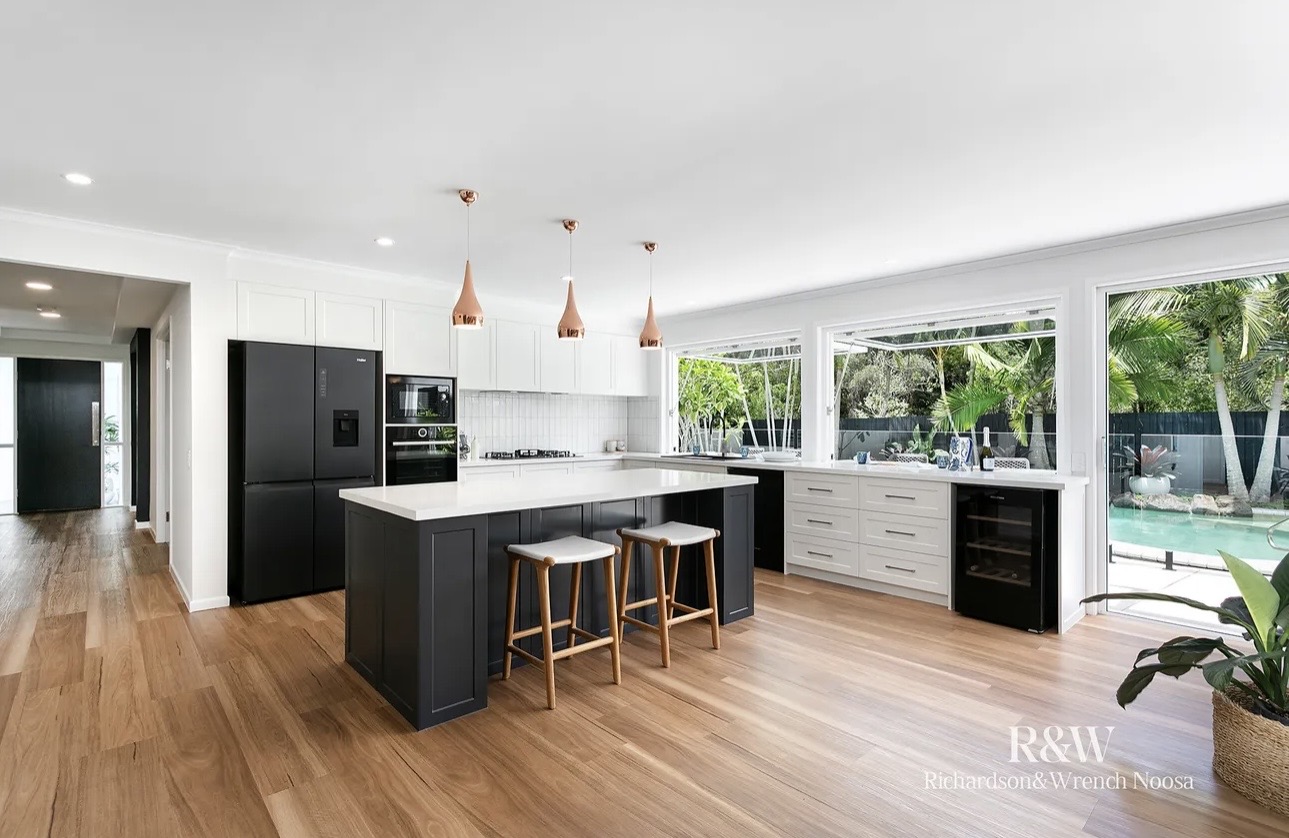 Mermaid Waters Kitchen Renovation - Mermaid Waters, Gold Coast project by Orange Projects